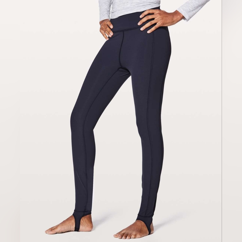 Lululemon Hold On Tight Leggings 28"Midnight Navy Size 8